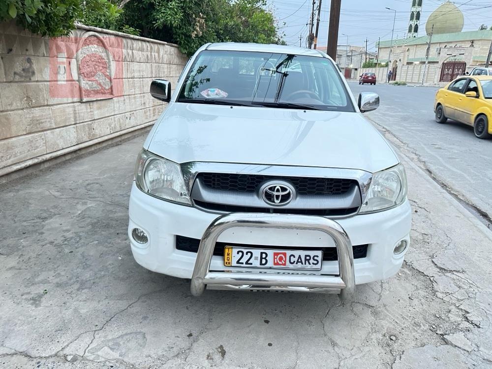 تويوتا هايلوكس